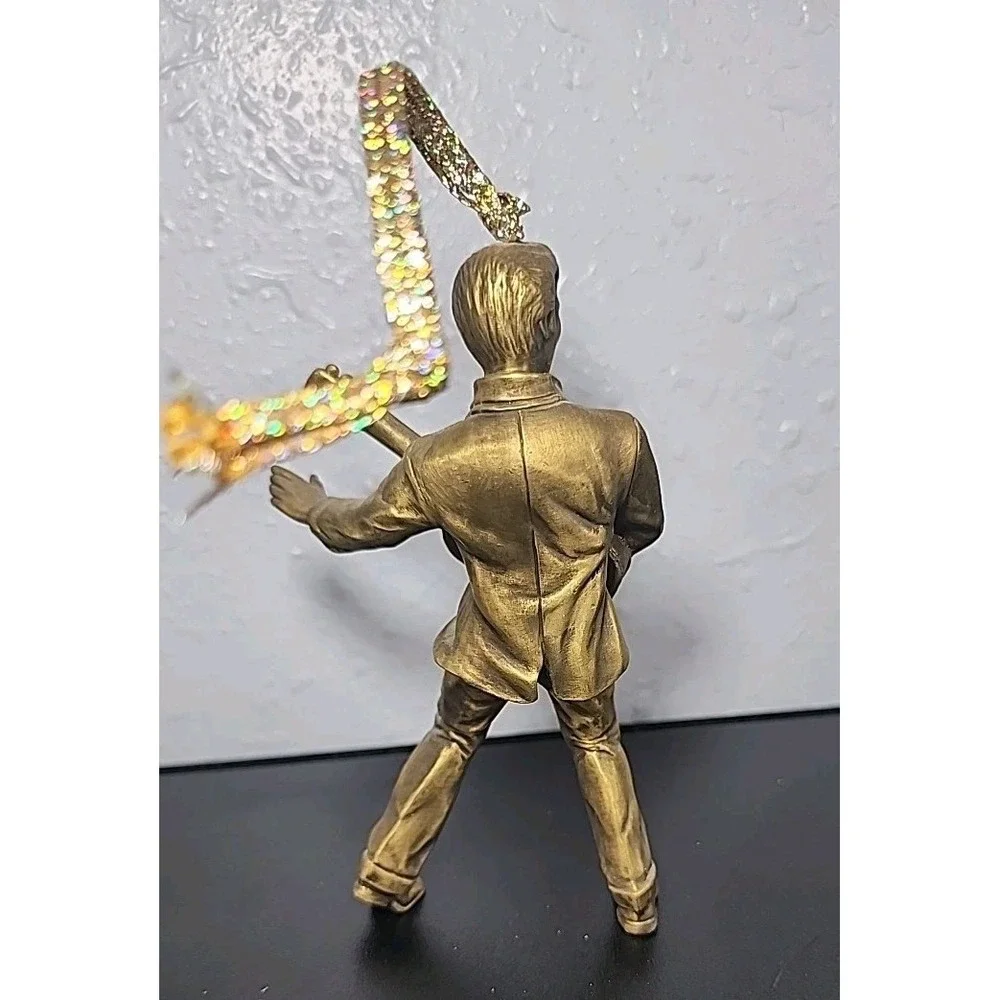 Hallmark Keepsake 1992 Elvis Presley Brass Plated Christmas Ornament‎